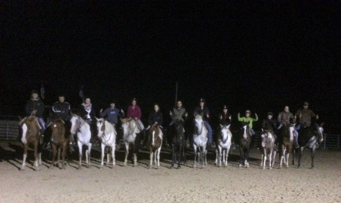 13 cavaliers pour la rando nocturne août 2015 !!!