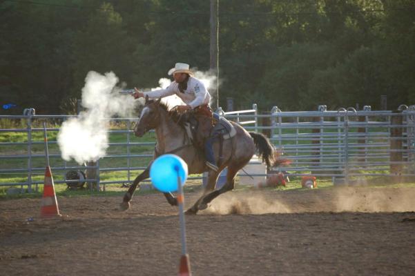 Cowboy Mounted Shooting 2013